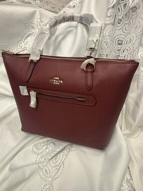 NWT Coach Pebbled Leather Taylor Tote in Burgundy